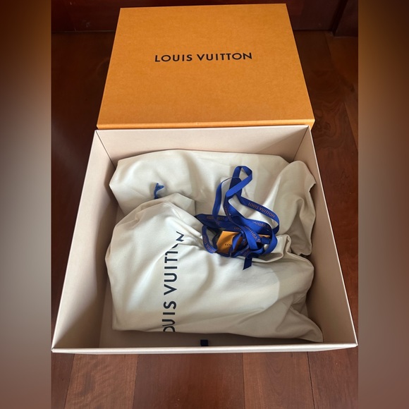 Louis Vuitton Men’s Rivoli Sneaker Boot - Picture 6 of 6